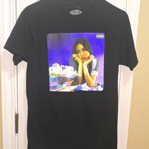Olivia Rodrigo- Sour Graphic Tee